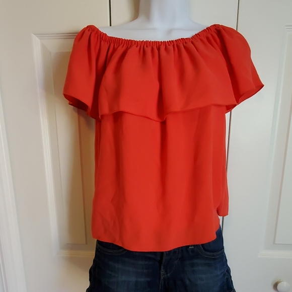 Wilfred Aritzia Promener Off the Shoulder Blouse - Picture 2 of 7